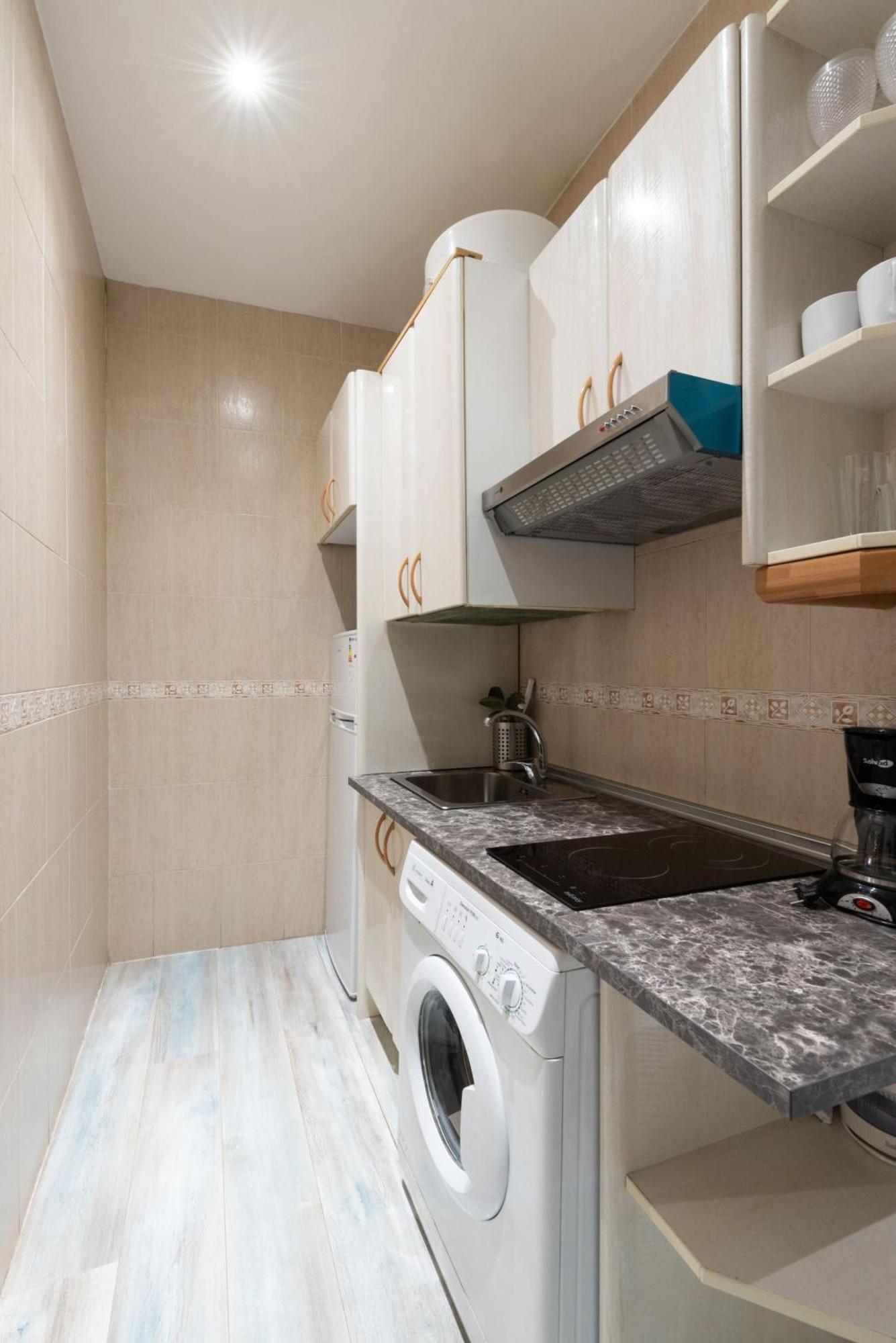 Apartamentos Day Madrid Luna Centro Gran Via Sol Malasana Екстер'єр фото