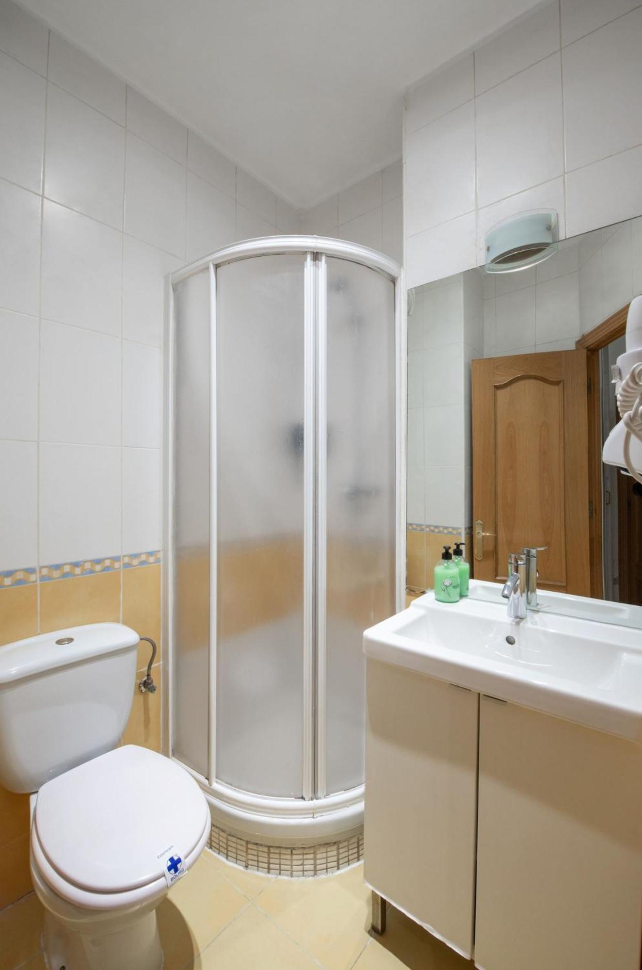 Apartamentos Day Madrid Luna Centro Gran Via Sol Malasana Екстер'єр фото