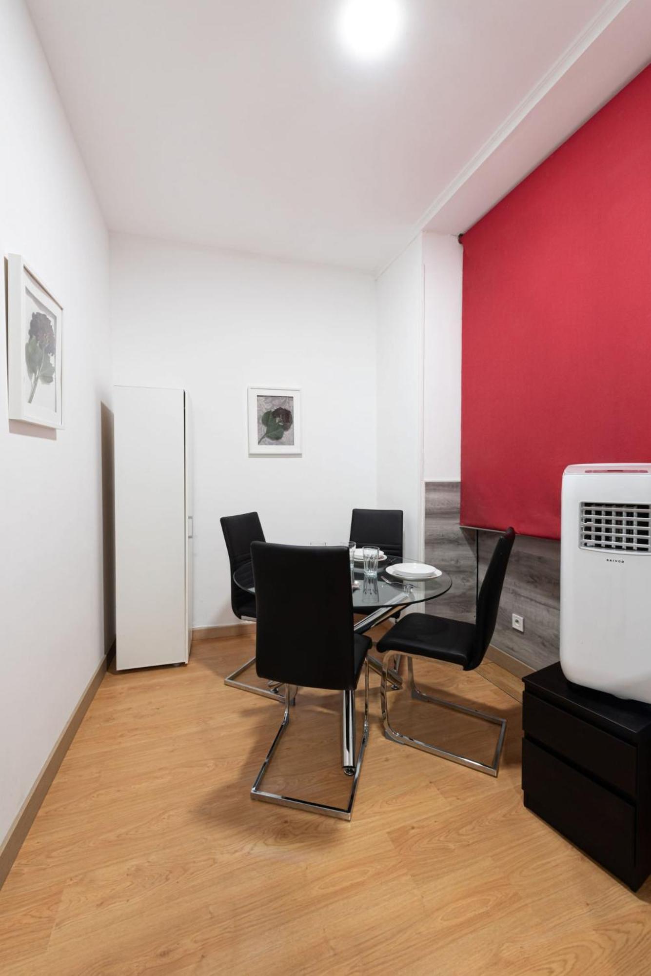 Apartamentos Day Madrid Luna Centro Gran Via Sol Malasana Екстер'єр фото