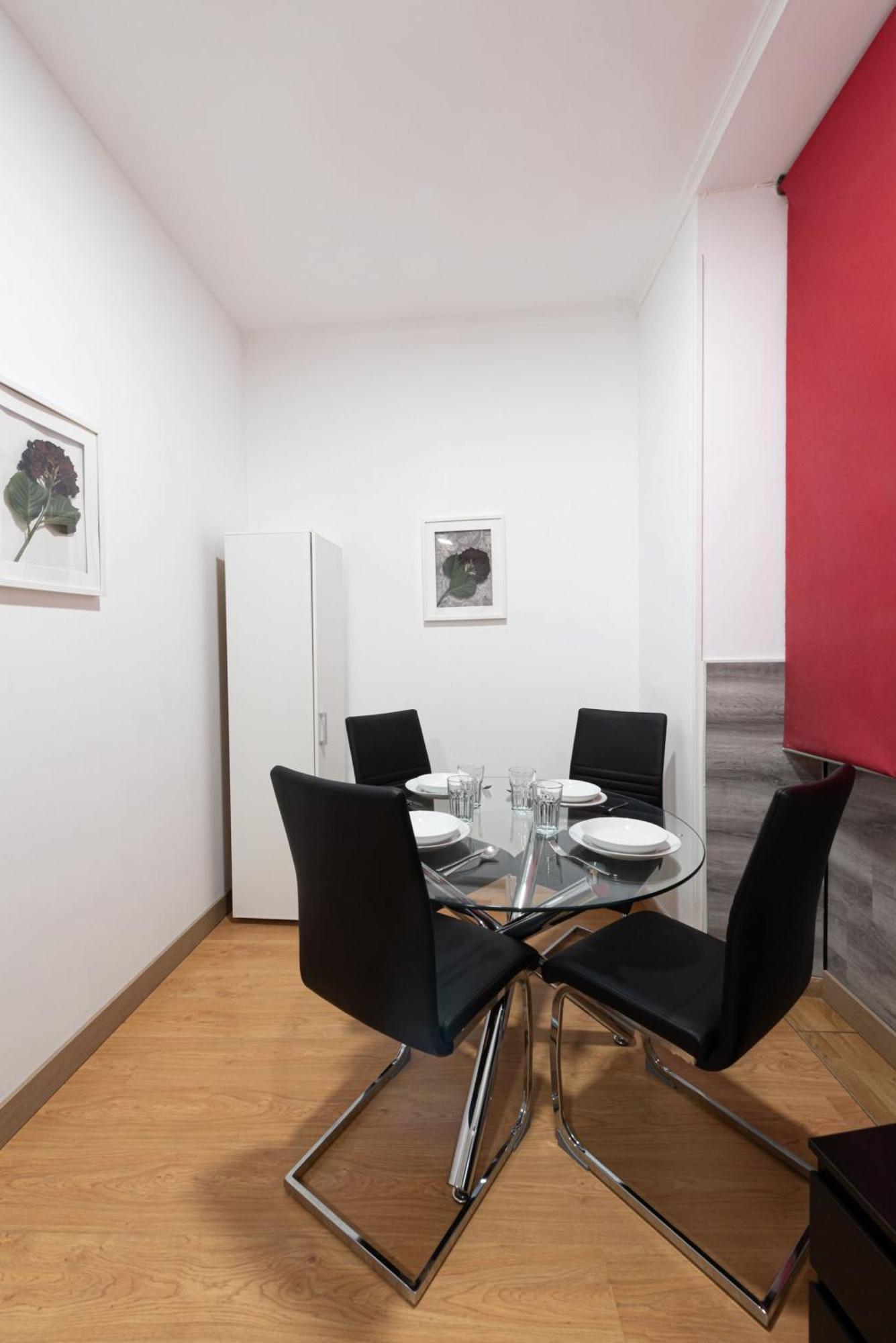 Apartamentos Day Madrid Luna Centro Gran Via Sol Malasana Екстер'єр фото