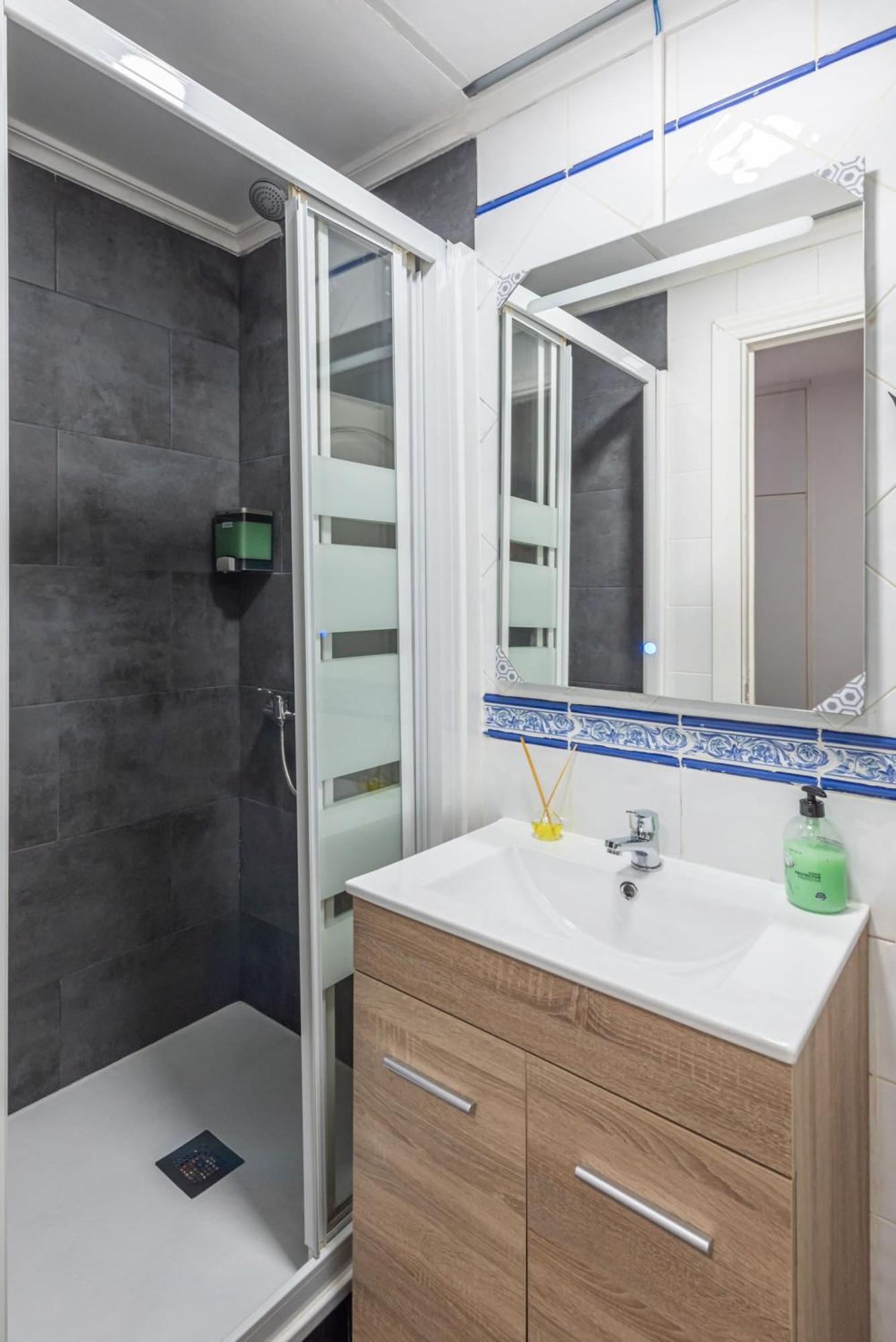 Apartamentos Day Madrid Luna Centro Gran Via Sol Malasana Екстер'єр фото