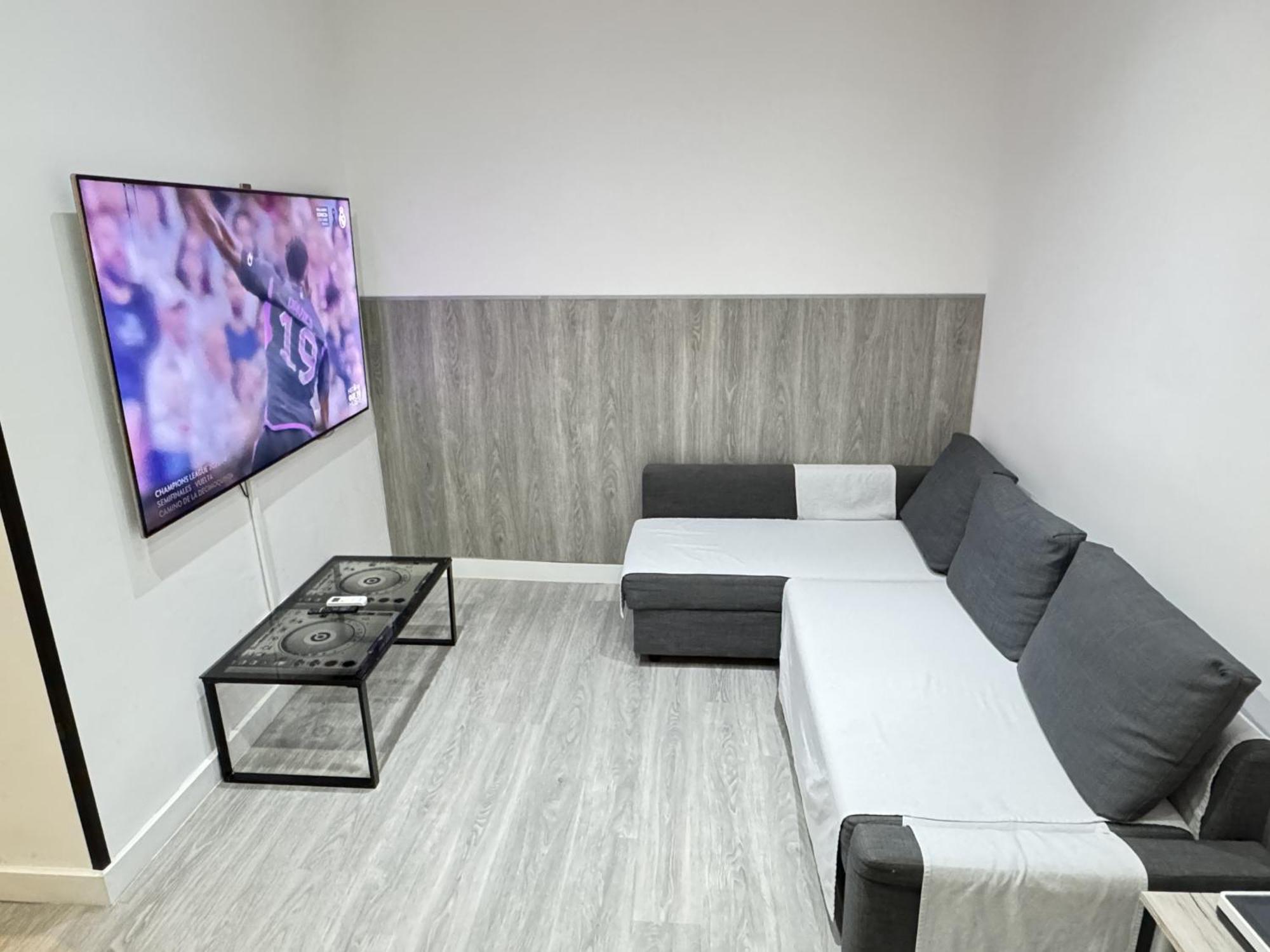 Apartamentos Day Madrid Luna Centro Gran Via Sol Malasana Екстер'єр фото